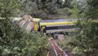 خروج قطار عن مساره في ألمانيا.. 3 قتلى و50 مصابا