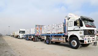 شاحنات المساعدات الإماراتية تدخل إلى غزة 