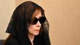 فيروز تودّع زياد الرحباني: صمت الأم يعلو على كل الألحان