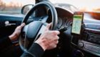 القبض على سائق تطبيق ذكي في مصر حاول خلع ملابسه أمام راكبة