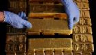 سعر الذهب اليوم.. «الأصفر» يتراجع بفعل صعود الدولار وانحسار المخاوف