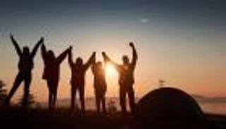 اليوم العالمي للصداقة.. مناسبة سنوية لتعزيز التفاهم والسلام بين الشعوب