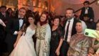 زفاف حفيدة فيروز المصرية يعيد نجوم الزمن الجميل للأضواء