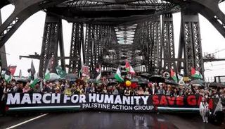 جانب من المسيرة