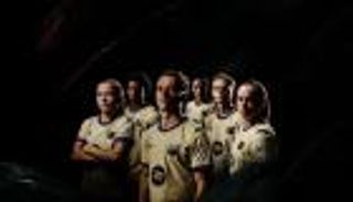 برشلونة يُحوّل قميصه إلى منجم ذهب