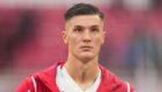 عرض رسمي ضخم من مانشستر يونايتد يشعل صفقة سيسكو