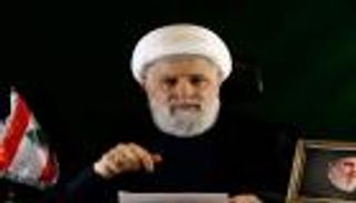 حزب الله يزيد الضغوط على لبنان.. لا جدول زمنيا لتسليم السلاح