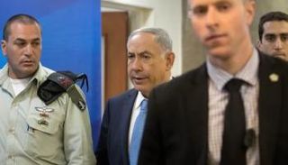 رئيس وزراء إسرائيل بنيامين نتنياهو وقائد الجيش إيال زامير 