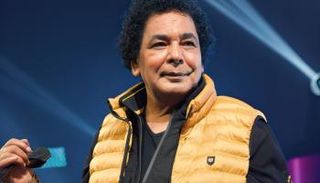 النجم محمد منير