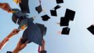 مفاجأة الثانوية العامة.. ظهور نتيجة 4 توائم في التوجيهي الأردني 2025