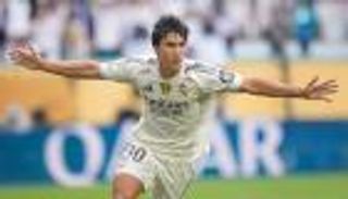 رغم عدم ارتدائه «القميص 9».. ريال مدريد يؤمن مستقبل غونزالو غارسيا