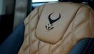 بشعار مستوحى من «غزال الريم العربي».. ما وراء أول سيارة إماراتية في مصر؟