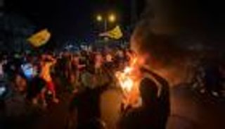 «سلاح حزب الله».. انفجار يودي بـ6 عسكريين ويهدد لبنان