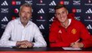 الصفقة الرابعة.. تفاصيل تعاقد مانشستر يونايتد مع بينجامين سيسكو