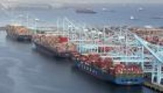 رسوم ترامب تخنق موانئ أمريكا.. انهيار الواردات وتوقعات بنقص السلع