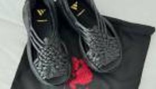 المكسيك تتهم «أديداس» بسرقة التصميمات من تراثها.. وتطالب بالتعويض