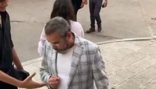 أحمد عبدالعزيز والشاب