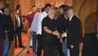 عزاء سيد صادق يجمع نجوم الفن.. ظهور نادر لرامز جلال