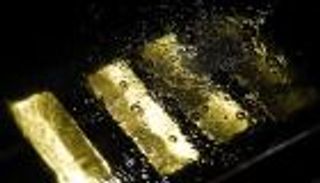 سعر الذهب اليوم.. «النفيس» يهبط ويترقب «توضيح البيت الأبيض»