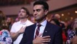 أول رحلة مباشرة بين إسرائيل وسوريا.. نائب أمريكي يلتقي الشرع والشيباني