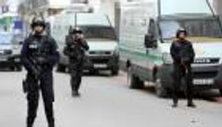 القبض على مشتبه بهما بعد اعتداء مسلح على مسن في الجزائر (فيديو)