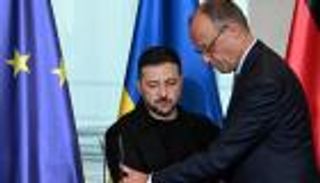 أراضي أوكرانيا وقمة ألاسكا.. بين شرط روسيا ورفض أوروبا