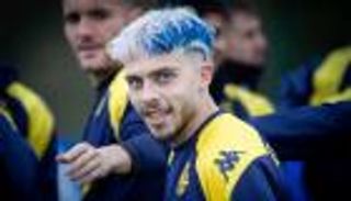 شرط جزائي «غامض» يفتح طريق ديفيد ميلا نحو الأهلي السعودي