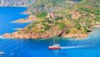 فرنسا.. قيود الرسو تهدد «كورسيكا» بخسارة عرش اليخوت الفاخرة