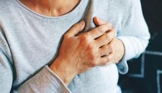 علامات مبكرة تحذّر من النوبة القلبية