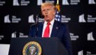 قبل قمة ألاسكا.. «أسهم ترامب» ترتفع في «بورصة نوبل»  