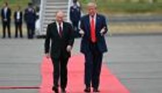 بوتين يصل إلى ألاسكا وترامب في استقباله