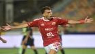 بعد انتظار 4 مباريات.. زيزو يفتتح سجل أهدافه مع الأهلي (فيديو)