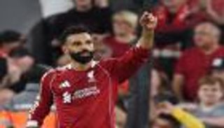 صنع التاريخ.. صلاح يقود ليفربول للفوز في بداية مشوار الدوري الإنجليزي