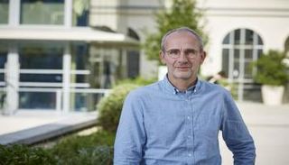 الخبير الاقتصادي الفرنسي تييري ماير