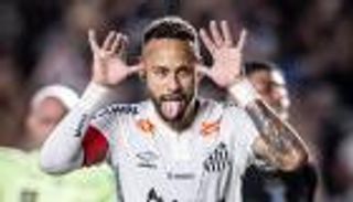 «جسد» نيمار يخونه أمام زملائه (فيديو)