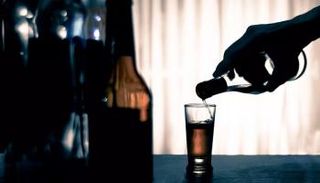 أزمة التسمم بالكحول في الكويت