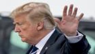 قمة ثلاثية بين ترامب وبوتين وزيلينسكي؟.. الكرملين يجيب