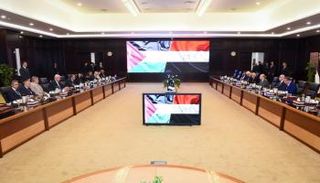 وزير الخارجية المصري يستقبل رئيس الوزراء الفلسطيني