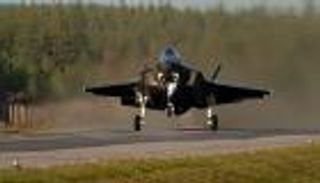 حلم إعادة التسلح في الجو.. هدف جديد للقوات الجوية الأمريكية