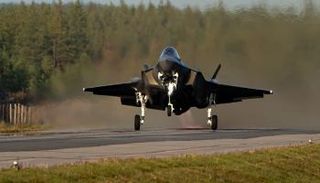 مقاتلة أمريكية