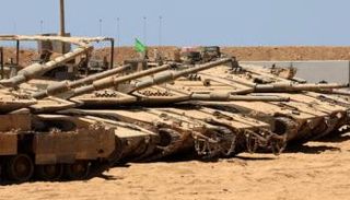 دبابات إسرائيلية في غزة