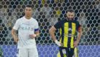 قبل قمة النصر والاتحاد في السوبر.. من يتفوق في صدام بنزيما ورونالدو؟