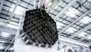 «سوبر هيفي» يطير بحلة مطورة.. زعانف شبكية جديدة تعزز عودة الصاروخ