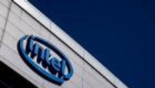 إنقاذ عملاق الرقائق.. صفقات بمليارات الدولارات لإنعاش «إنتل» 