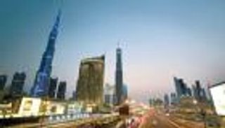 العقارات والتكنولوجيا والطاقة.. ثلاثية التفاؤل الاستثماري في الإمارات