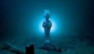 مدينة أثرية غارقة تظهر في الإسكندرية