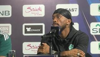 إيفان توني مهاجم الأهلي السعودي