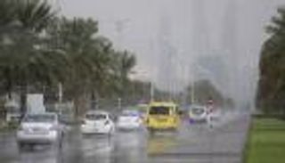 الطقس في الإمارات.. غيوم جزئية وأمطار محتملة على المناطق الجبلية