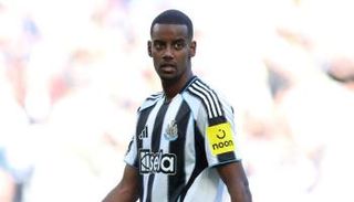 السويدي ألكسندر إيزاك