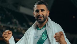 محرز نجم الأهلي السعودي